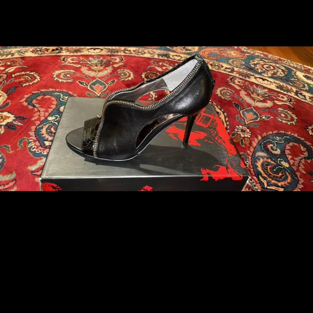 Brand new sandals